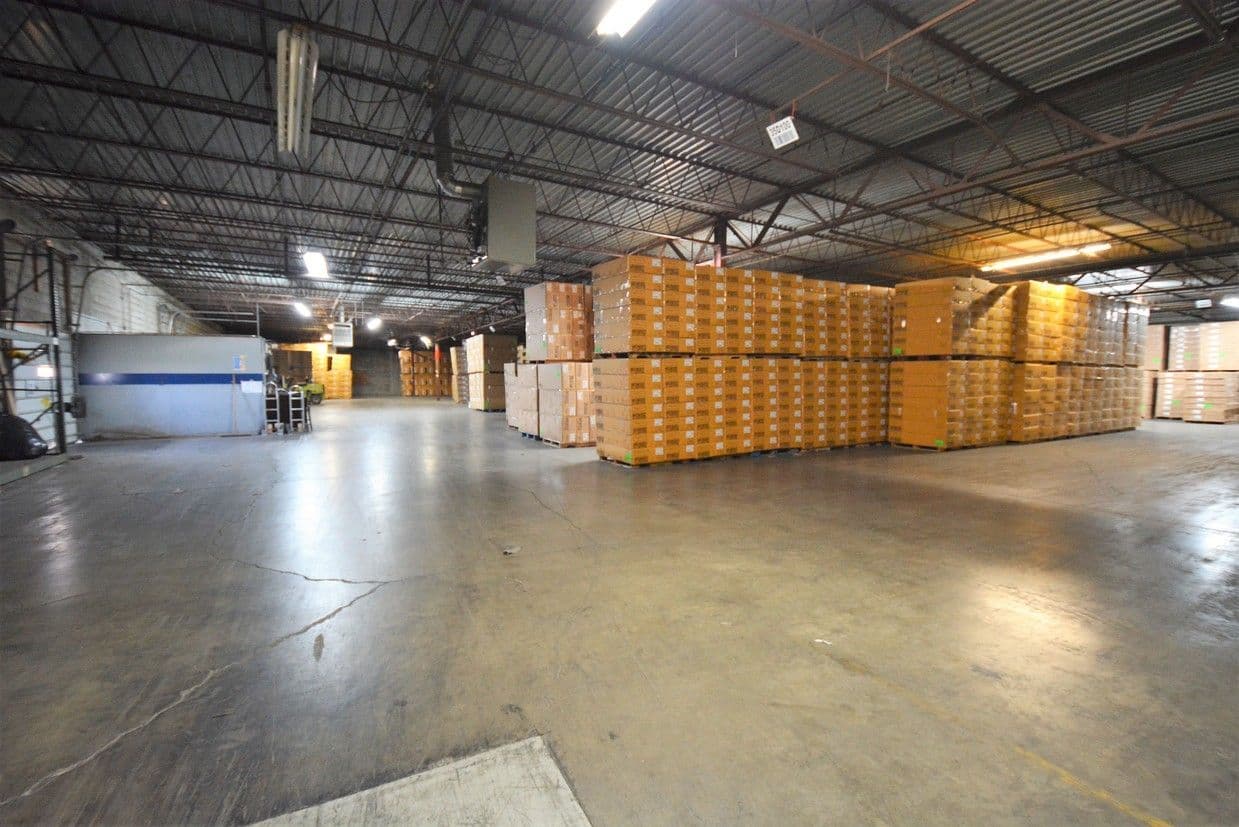 Huntingburg Interior3.jpg