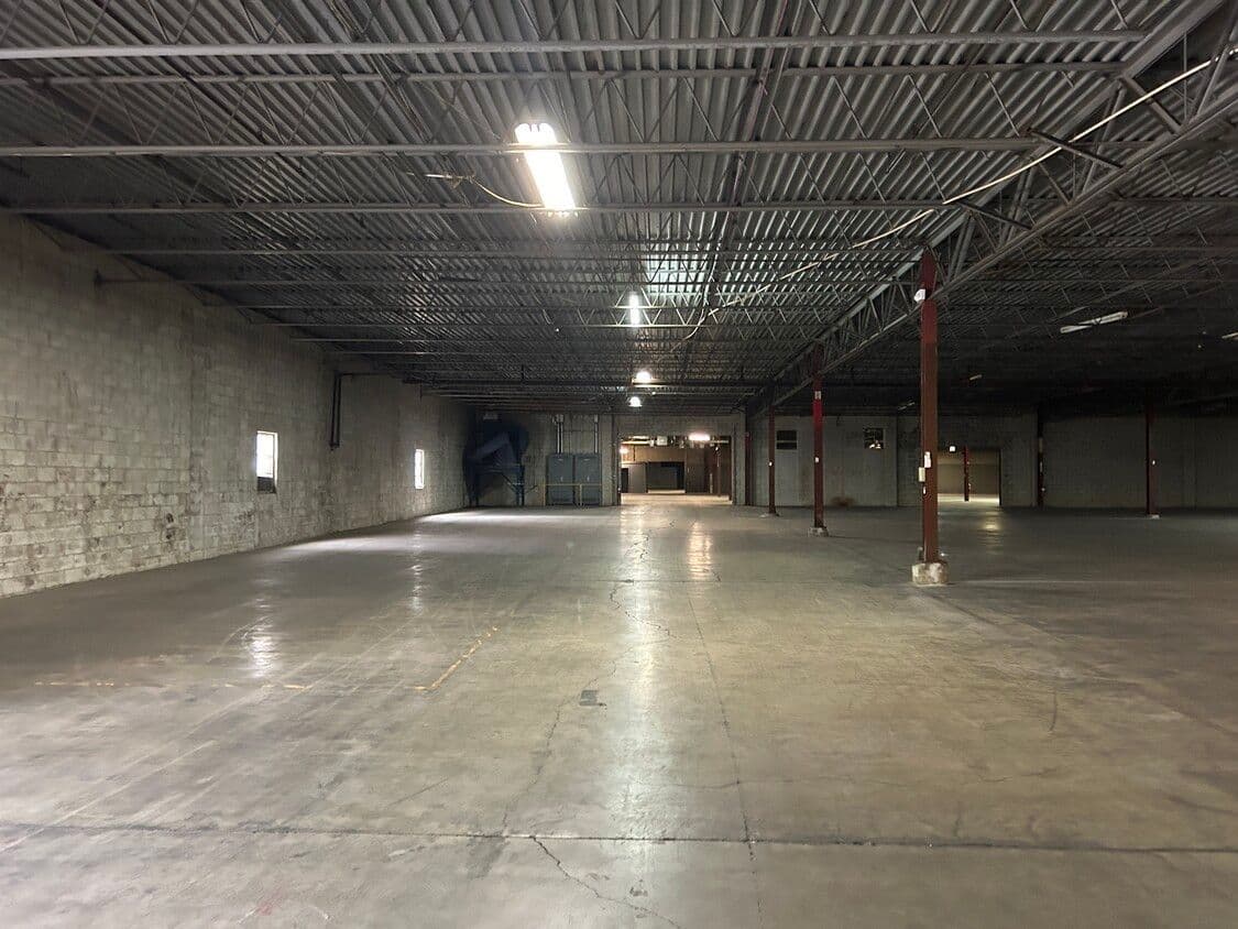 Huntingburg Interior5.jpg